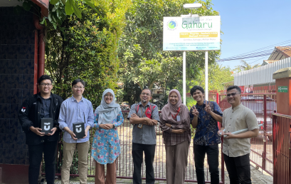 [Pengabdian Masyarakat] Implementasi Fish Pond Monitoring di Sekolah Alam Gaharu.