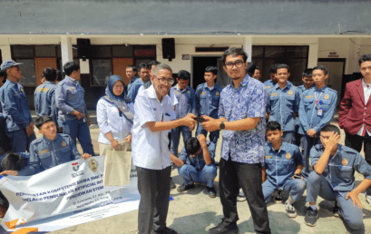 Telkom University Introduces Artificial Intelligence Technology to Strengthen STEM Competencies of SMKN PU Bandung Students